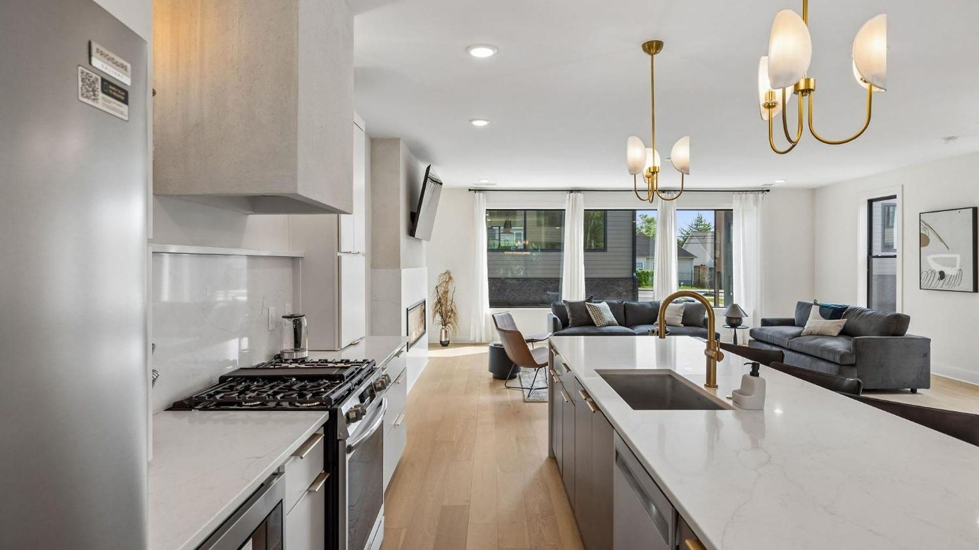 Apartment Modern 4br Townhouse Rooftop Lounge *