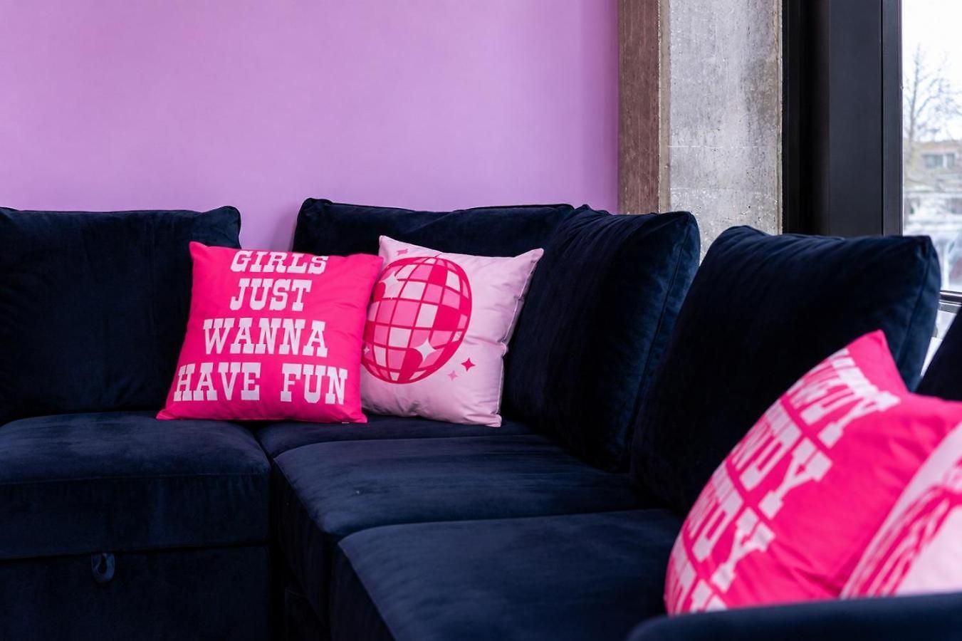 Apartment Pink Pony Club Retreat Near Vanderbilt Sleeps 6 Nashville