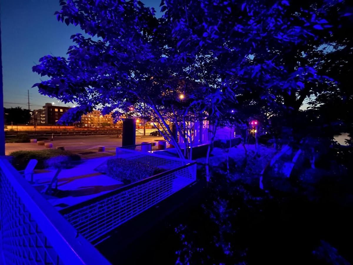 Riverside Rhythm! Waterfront & Walk To Broadway! Apartment Nashville