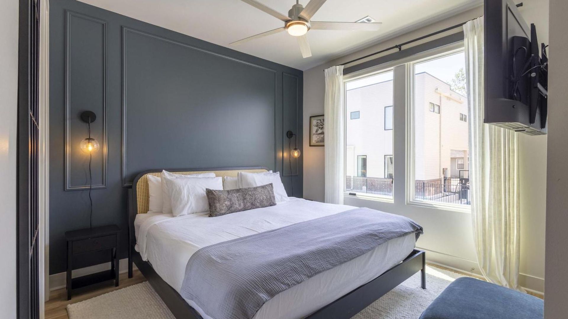 Apartment Modern 4br | Easy To Broadway + Heated Pool Nashville