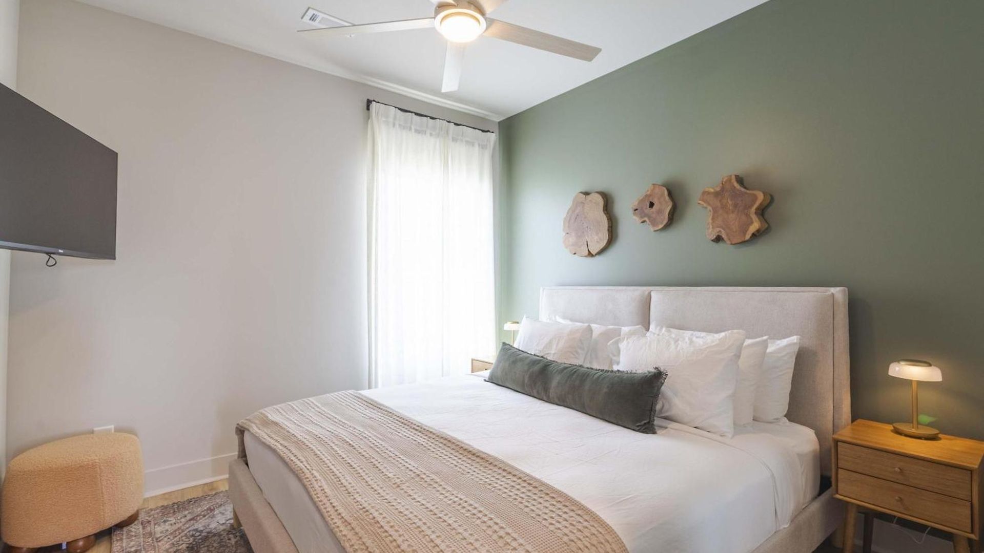 Modern 4br | Easy To Broadway + Heated Pool Nashville