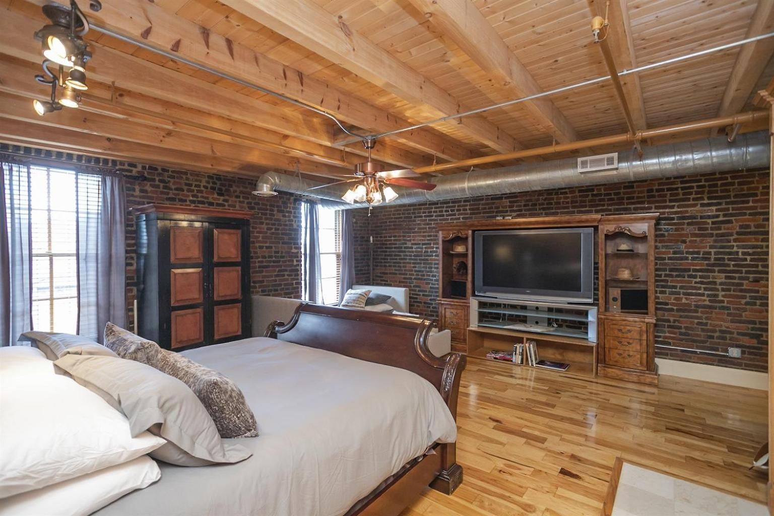 Holiday home The Titan Penthouse Nashville-rooftop Hot Tub Printer's Alley-steps To Broadway