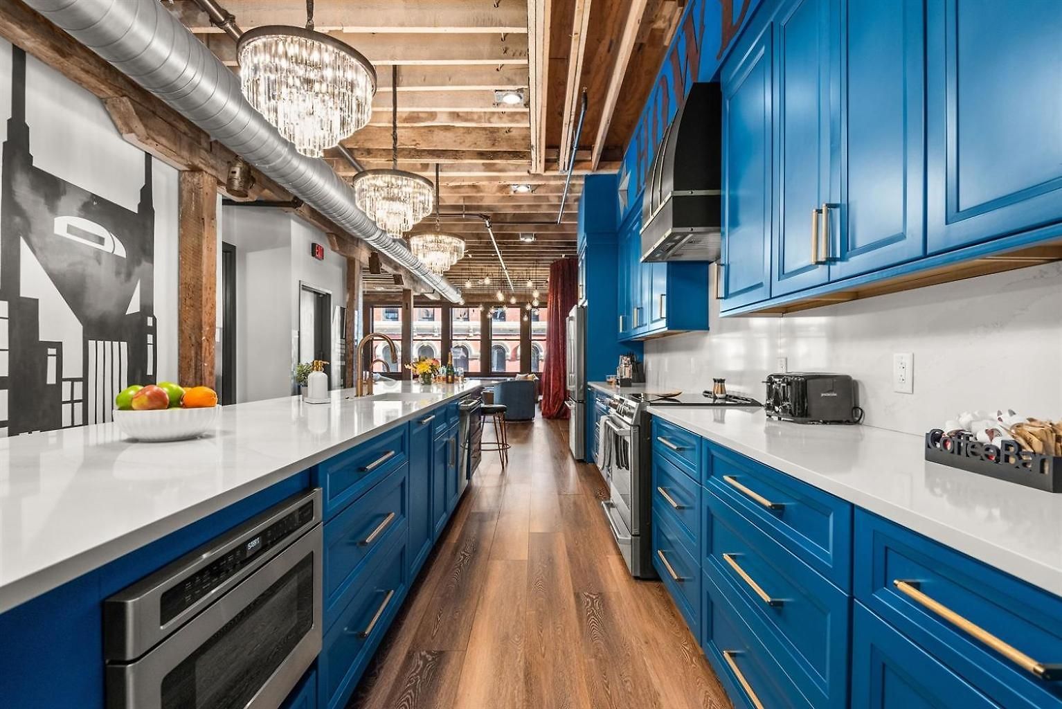 Holiday home The Velvet Vault-luxury Downtown Loft With River View & Walk To Broadway *