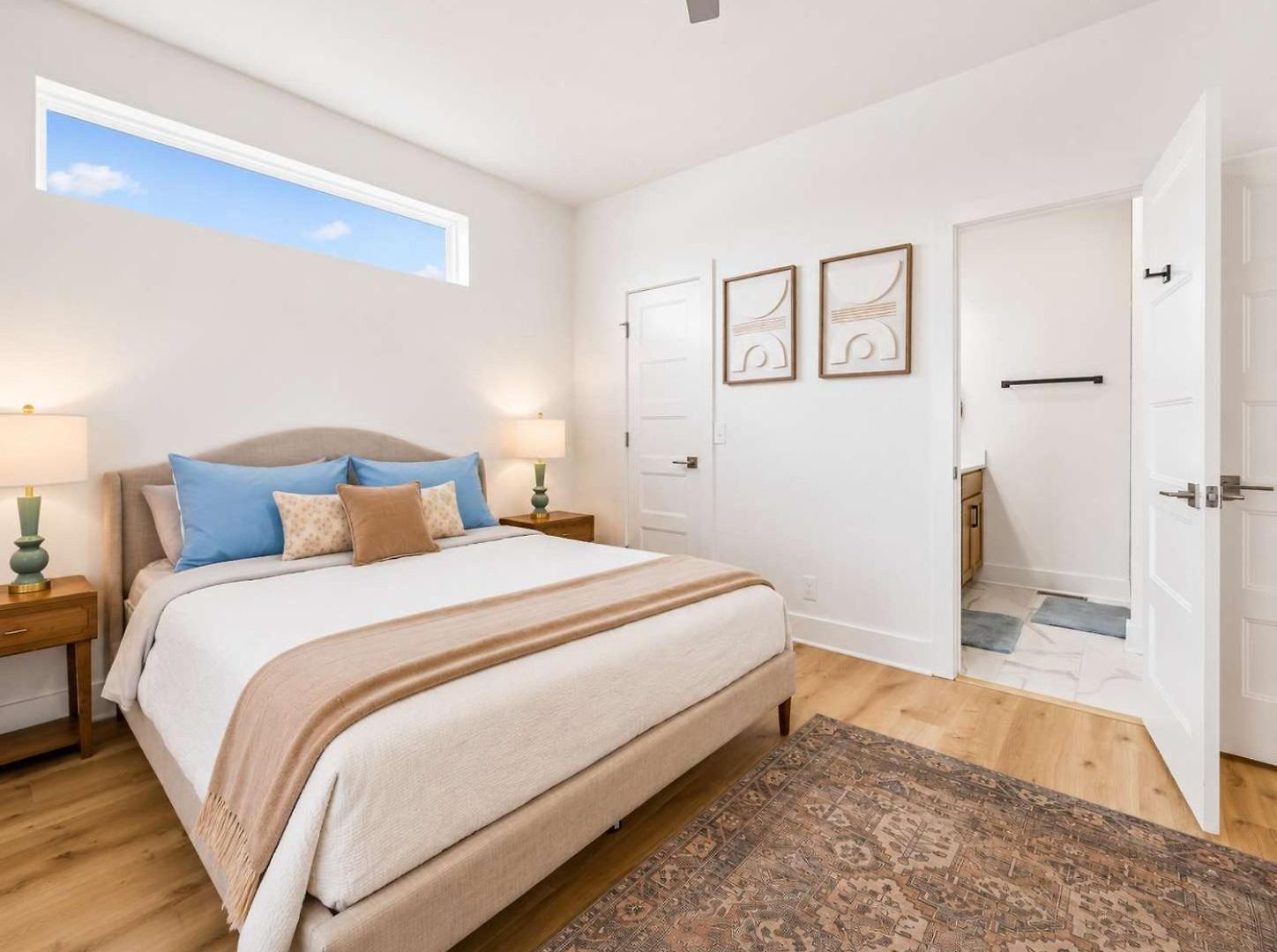 Modern Townhome With Garage & Ev Charger * Nashville