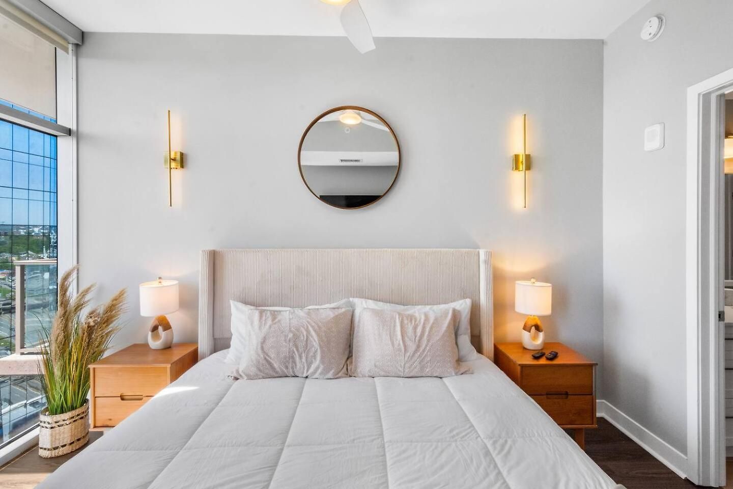 Lux In The Gulch Walkable Stay, Parking Nashville