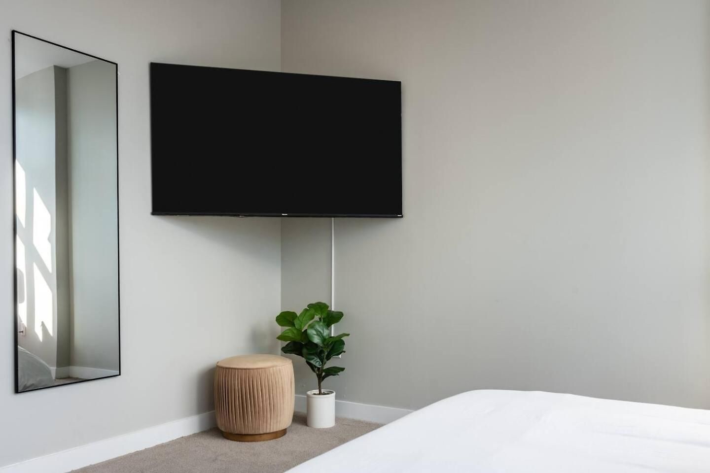 Luxury Gulch Skyline Views, Pool, Parking Apartment Nashville