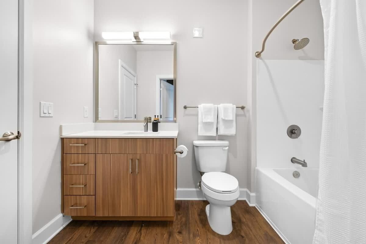 Modern 2br W 2 King Beds Near Broadway Nashville