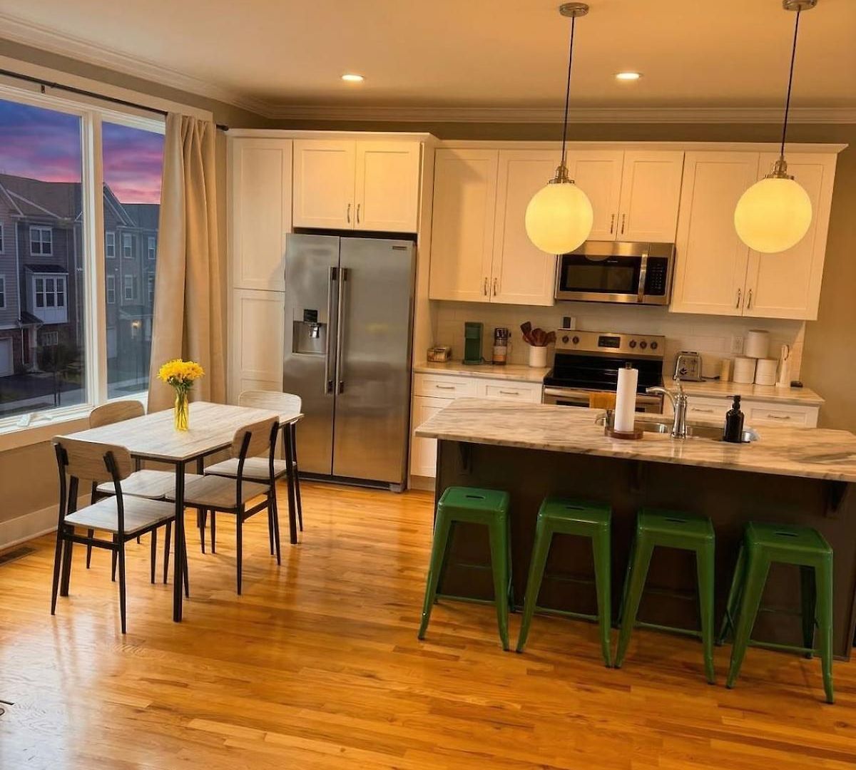 Rooftop Skyline View-close To Broadway-sleeps 8 *