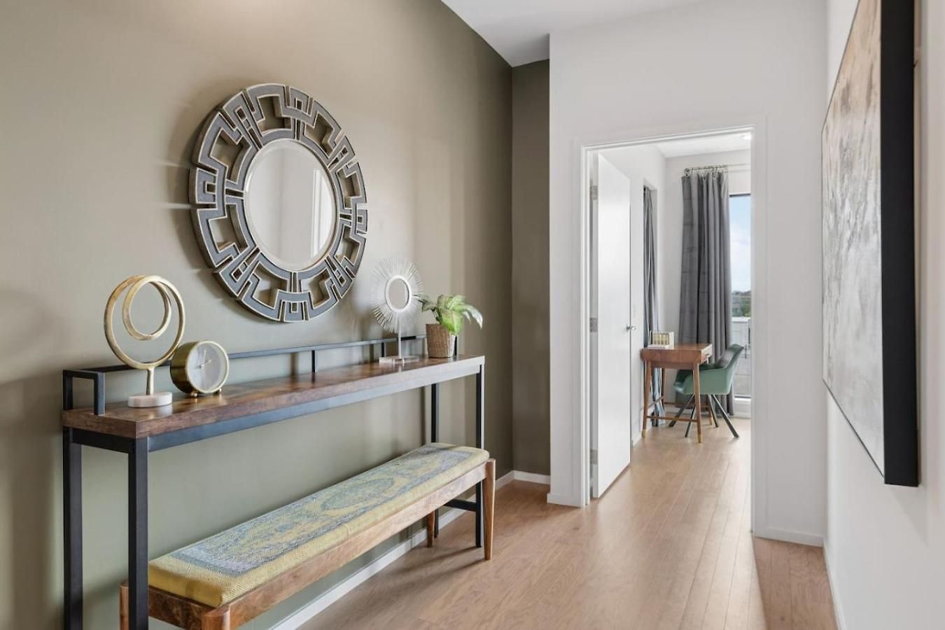 Apartment Luxury Downtown Riverview With Garage And Two Balconies *