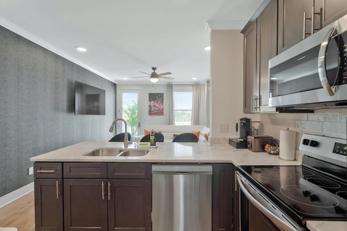 Apartment Retronash Penthouse Sleeps 7 Terrace Downtown View *