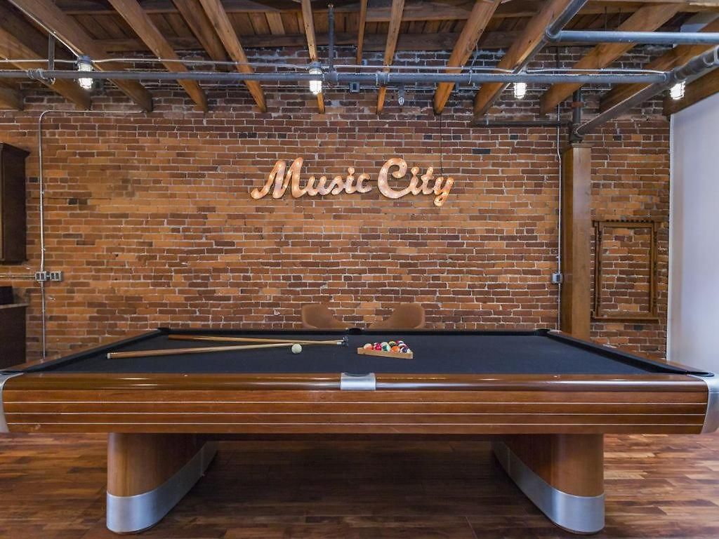 The Library-downtown Luxury Penthouse Printers Alley Steps To Broadway *