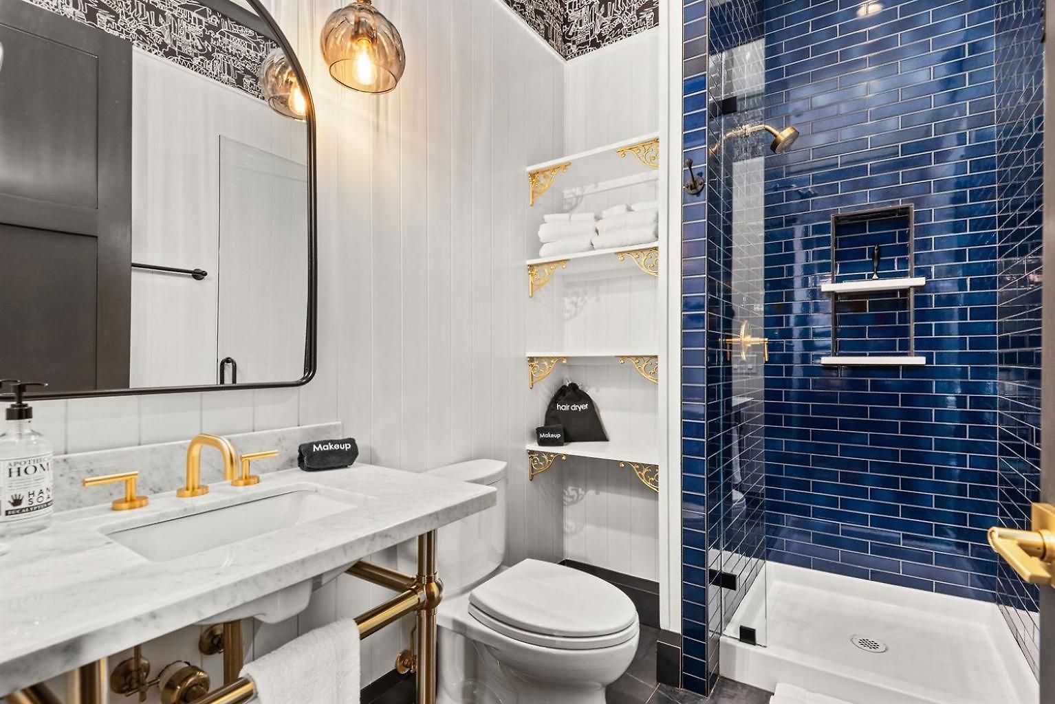 The Songbird-luxury Penthouse Steps To Broadway Holiday home Nashville
