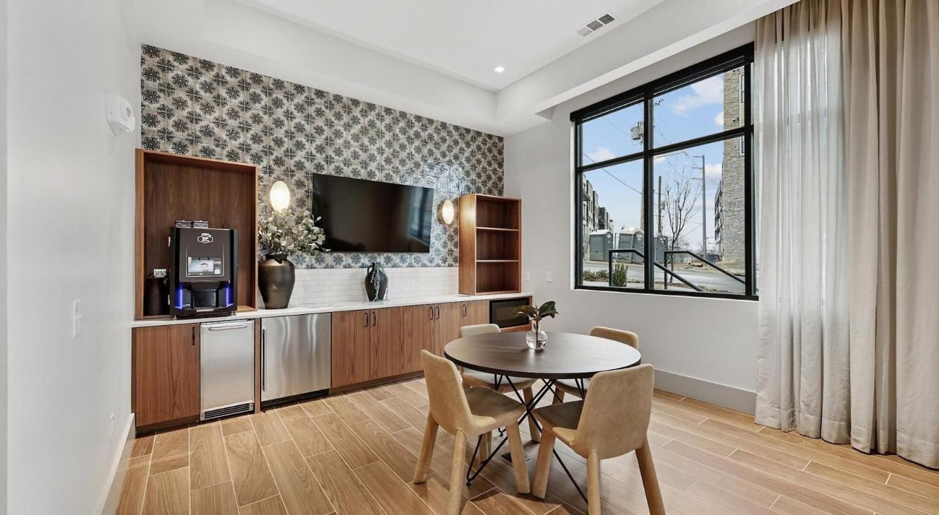 Apartment Landing Beautiful 2Bd Gym Courtyard