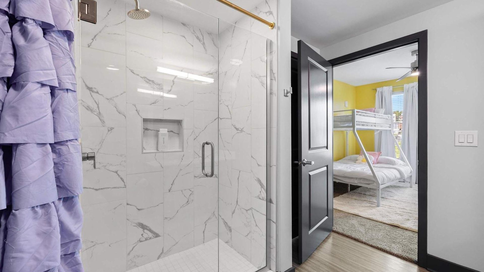 Apartment Vibrant Retreat Pool And Glam Nashville