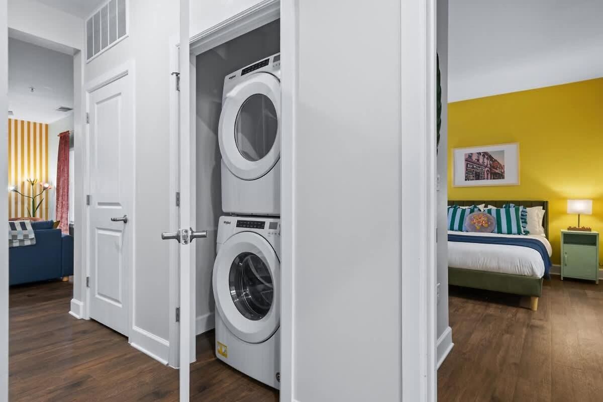 2br W Glam Station & Karaoke Near Broadway Nashville
