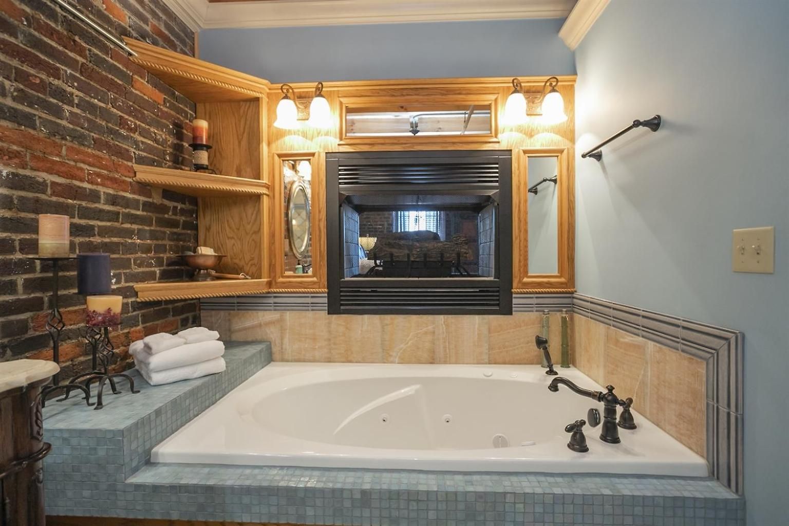 Holiday home The Titan Penthouse Nashville-rooftop Hot Tub Printer's Alley-steps To Broadway Nashville