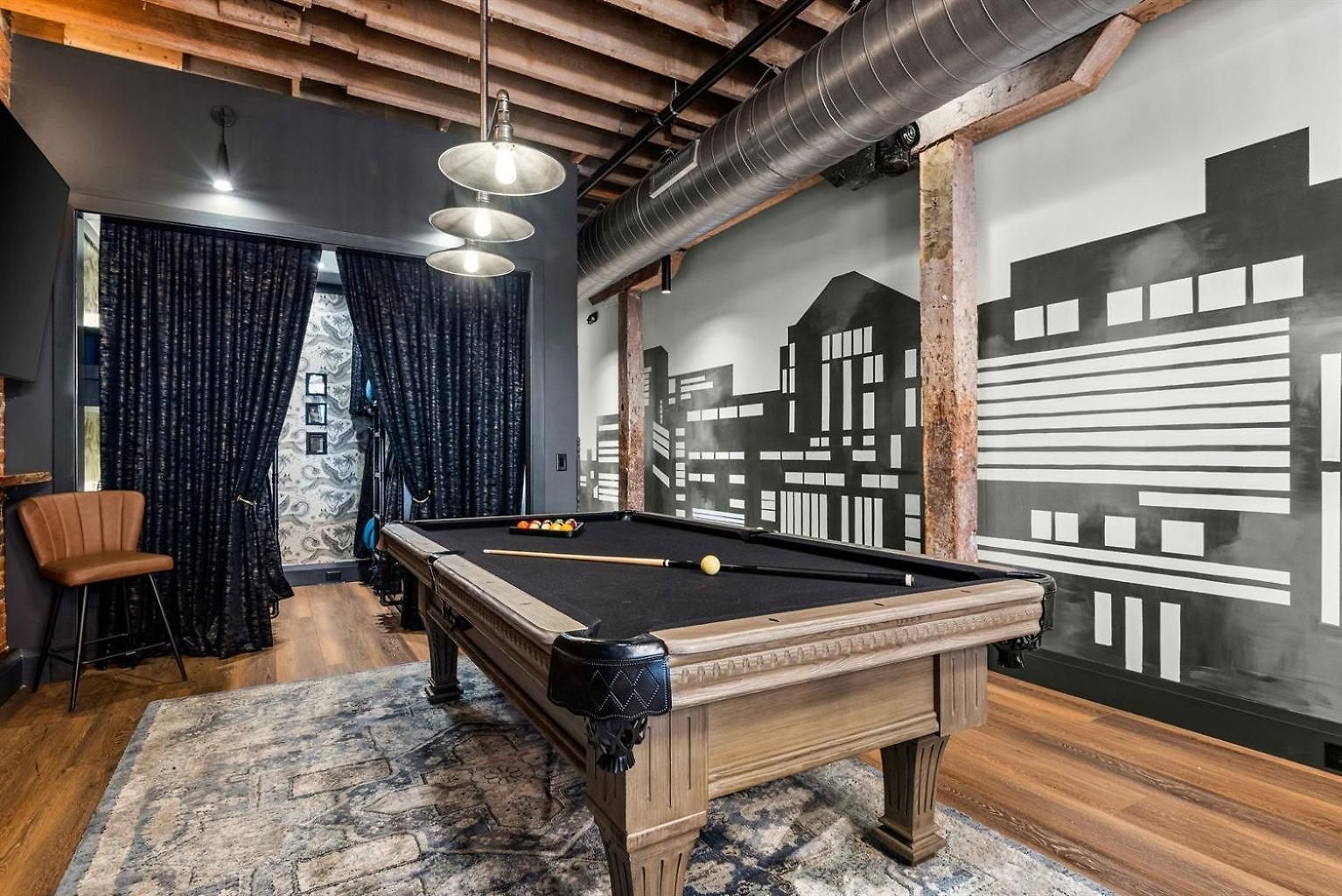 Holiday home The Velvet Vault-luxury Downtown Loft With River View & Walk To Broadway *
