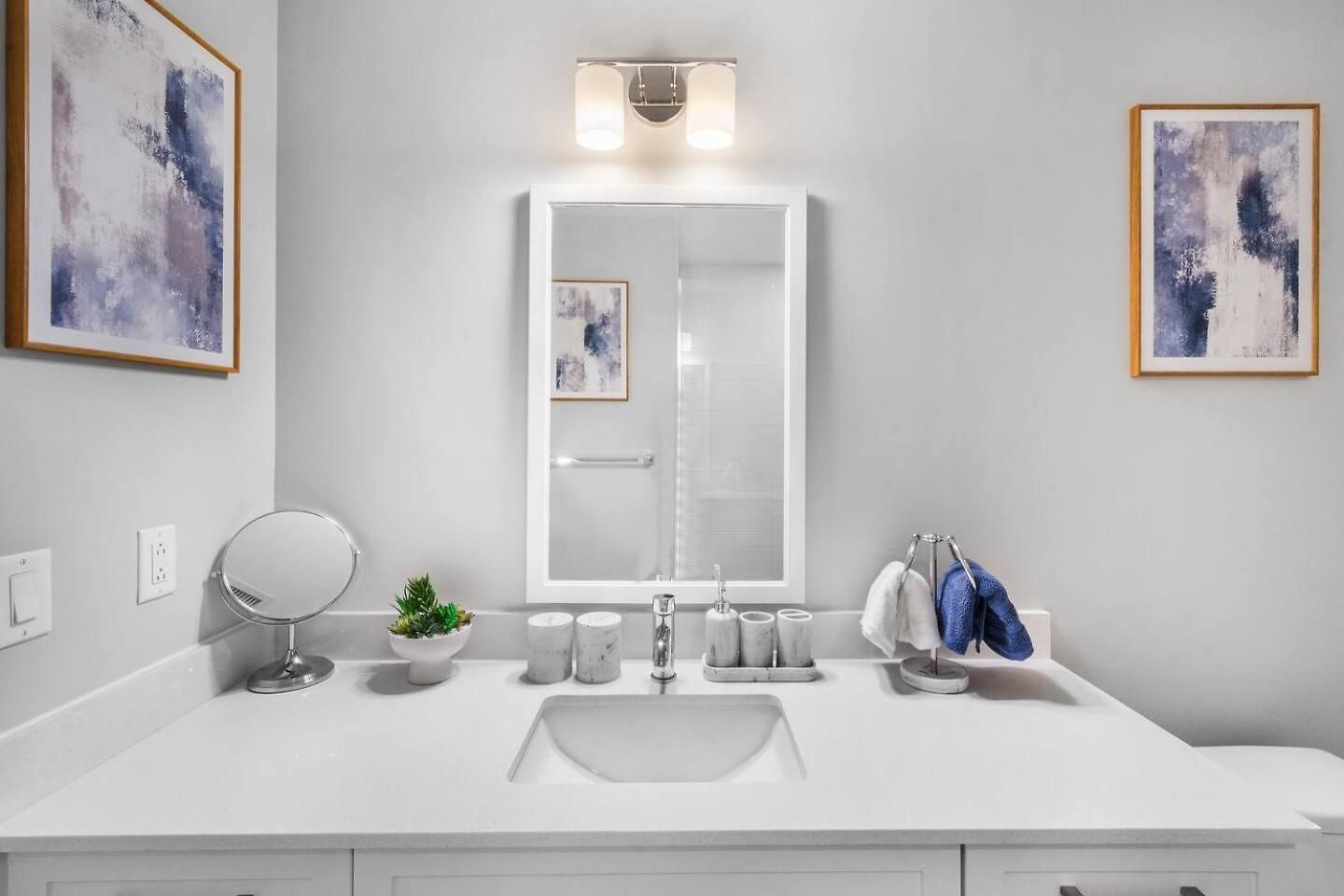 Lux In The Gulch Walkable Stay, Parking Apartment Nashville