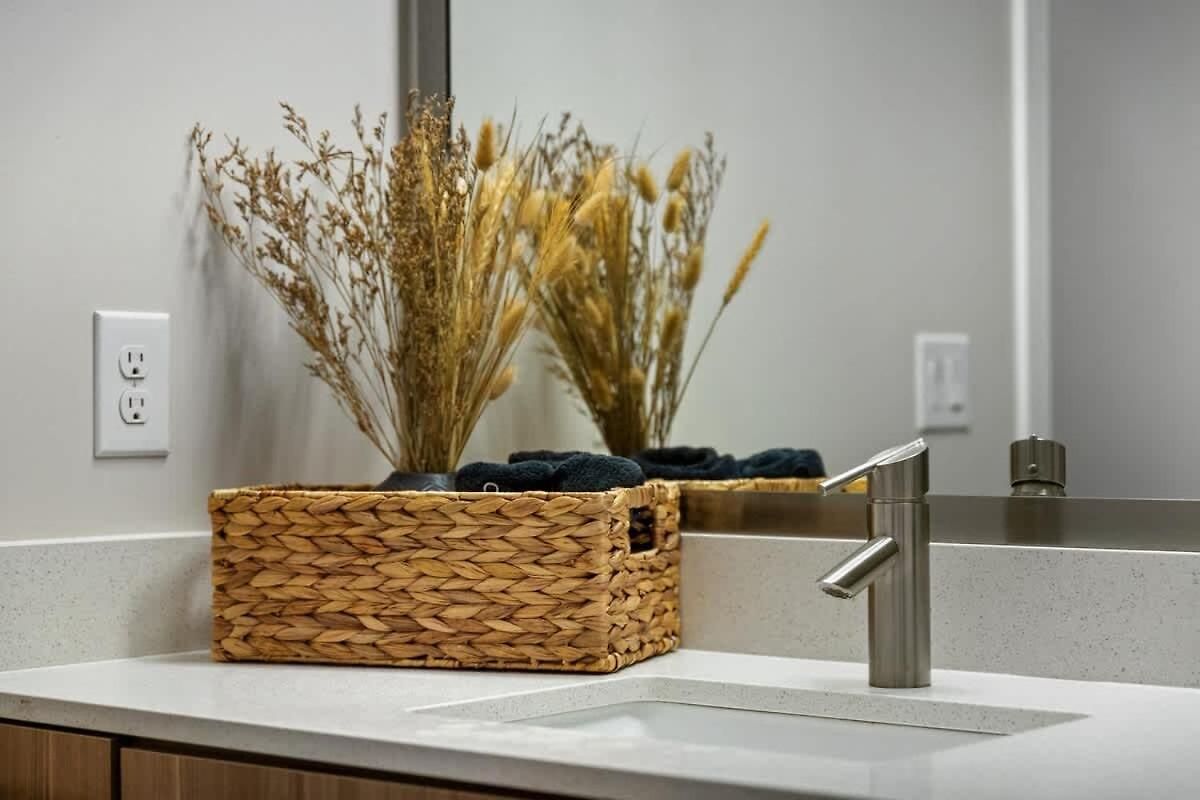 Stylish Gulch Retreat - Near Broadway Nashville