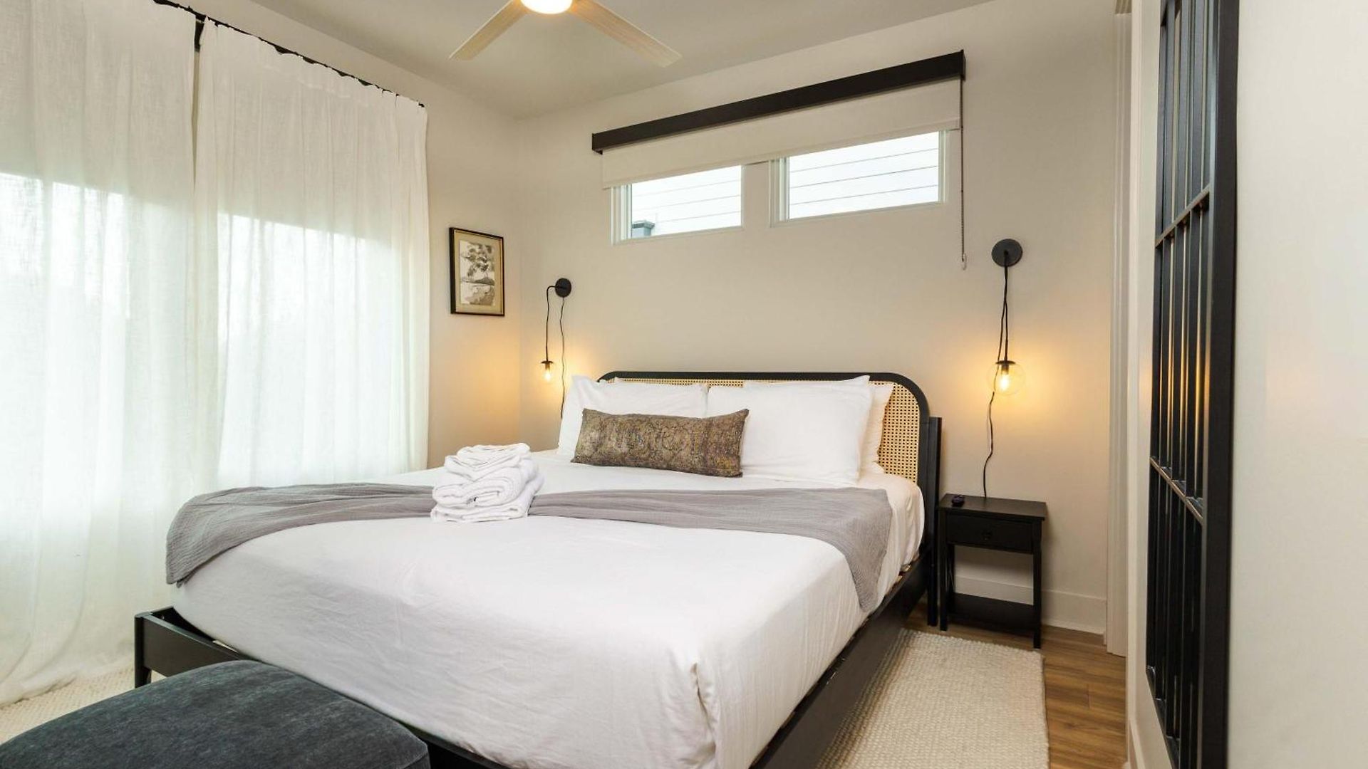 Pool, Hot Tub, Sauna & Firepit- 7 Min To Broadway Apartment Nashville