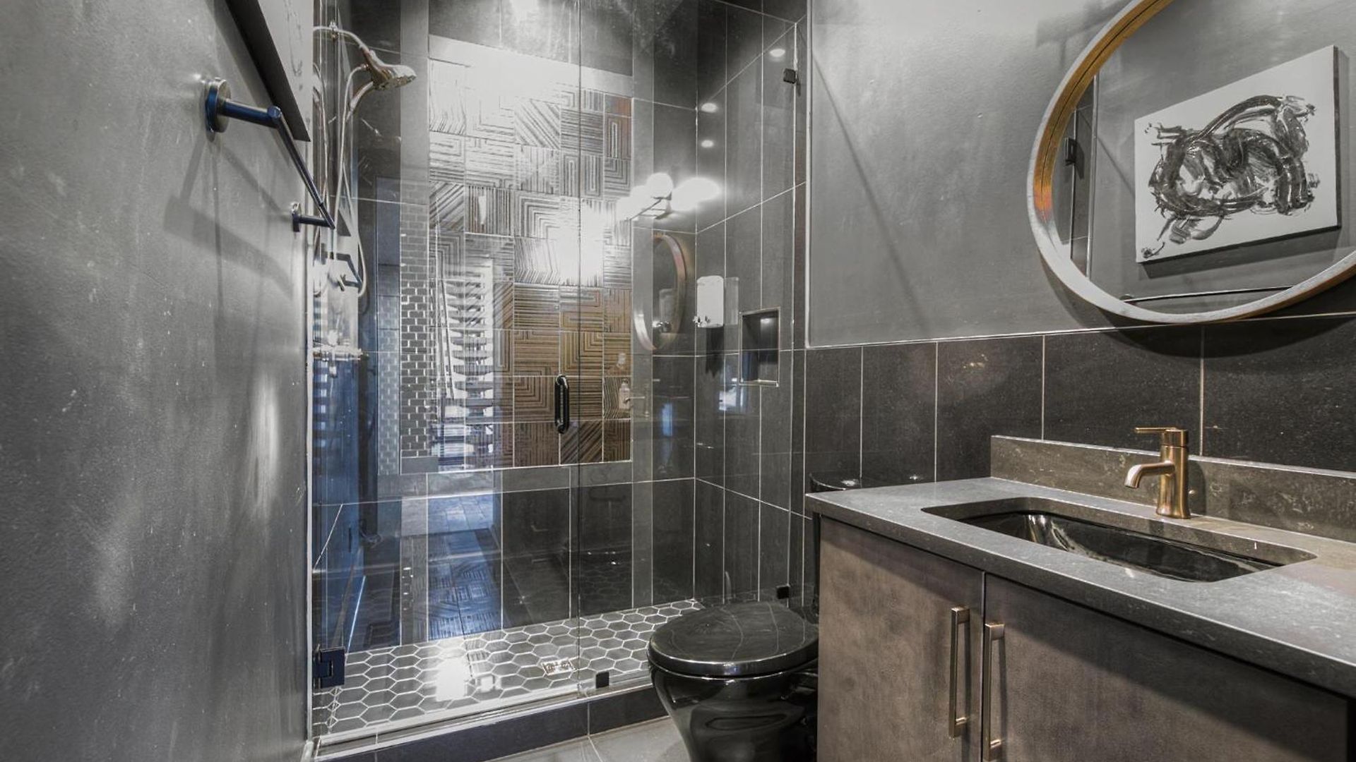 Modern Oasis Downtown Skyline View Prime * Nashville