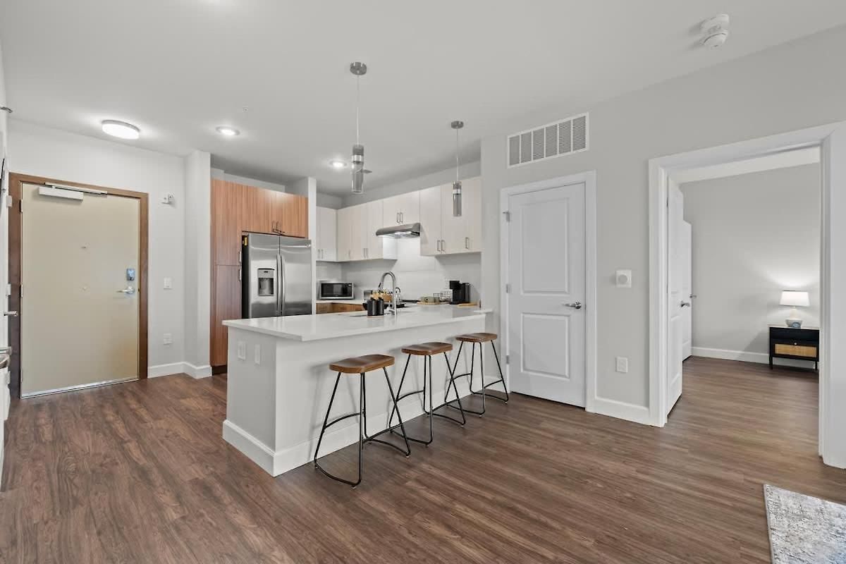 Modern Haven Walk 2 Gulch & Broadway Apartment