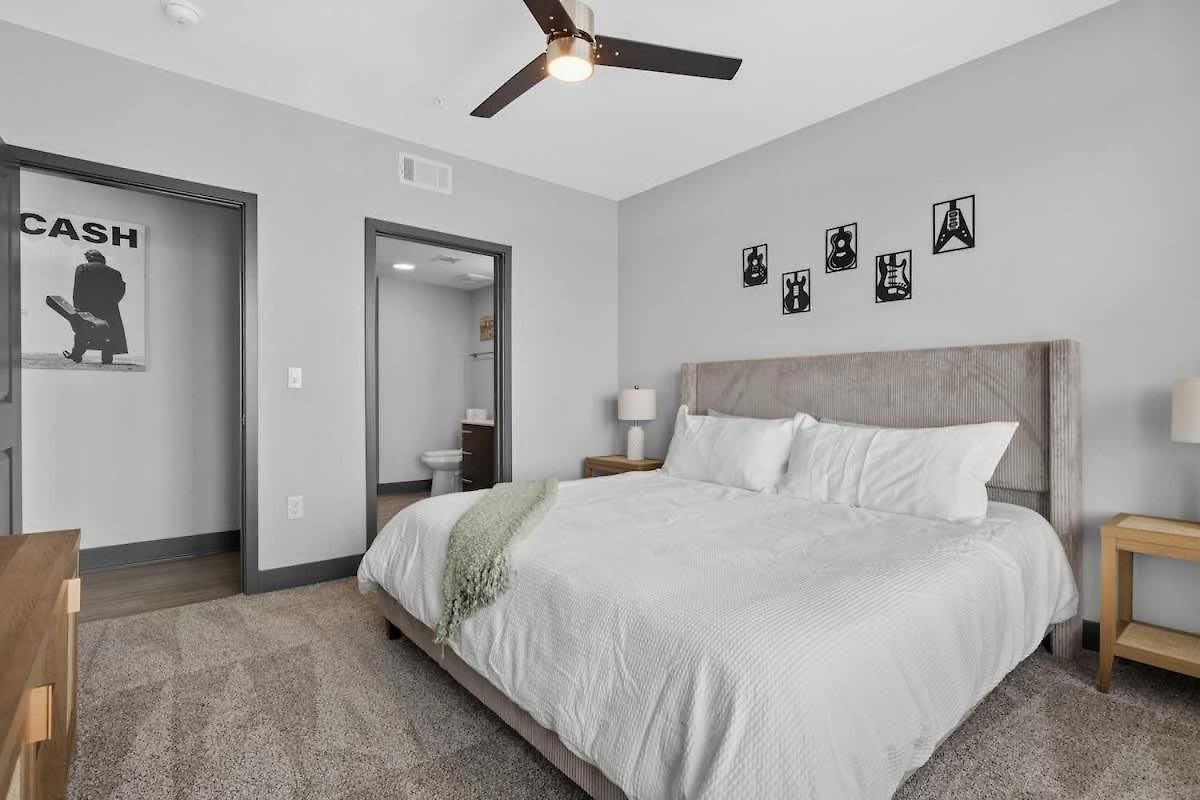 Stylish 2br Near Sylvan Park- Music Views *