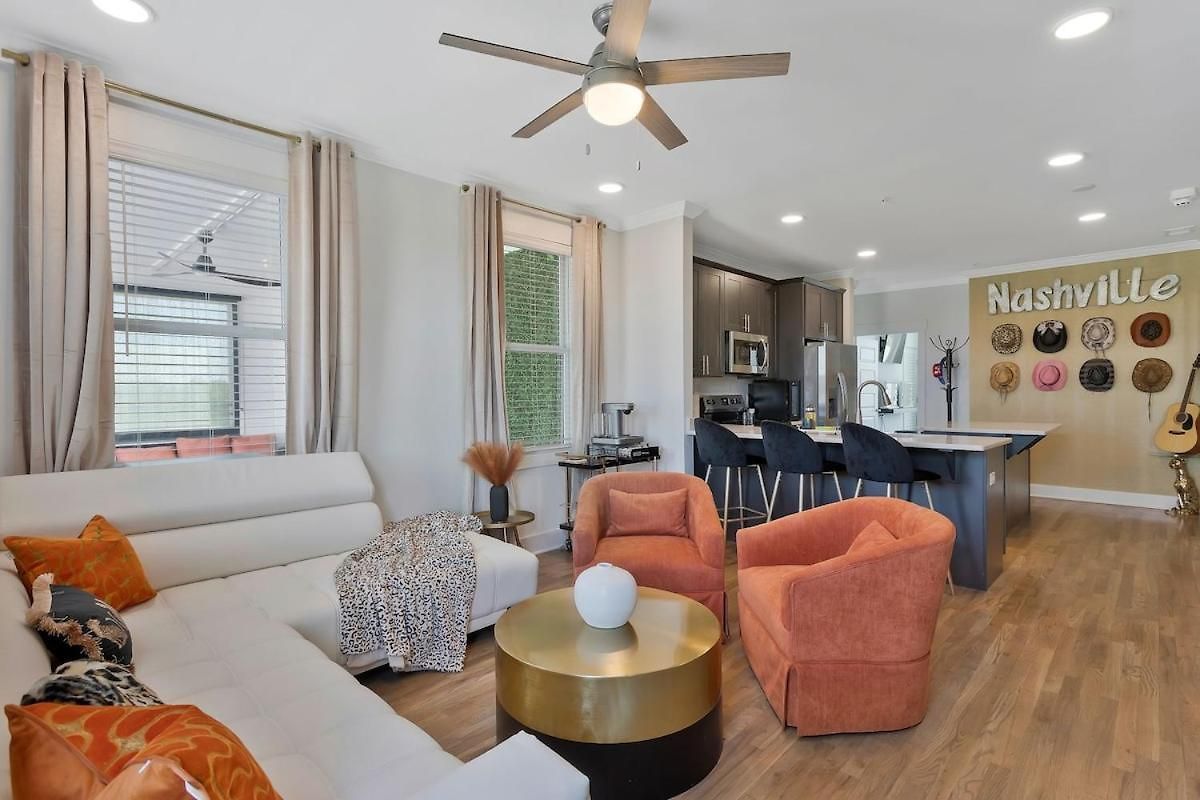 Apartment Retronash Penthouse Sleeps 7 Terrace Downtown View Nashville