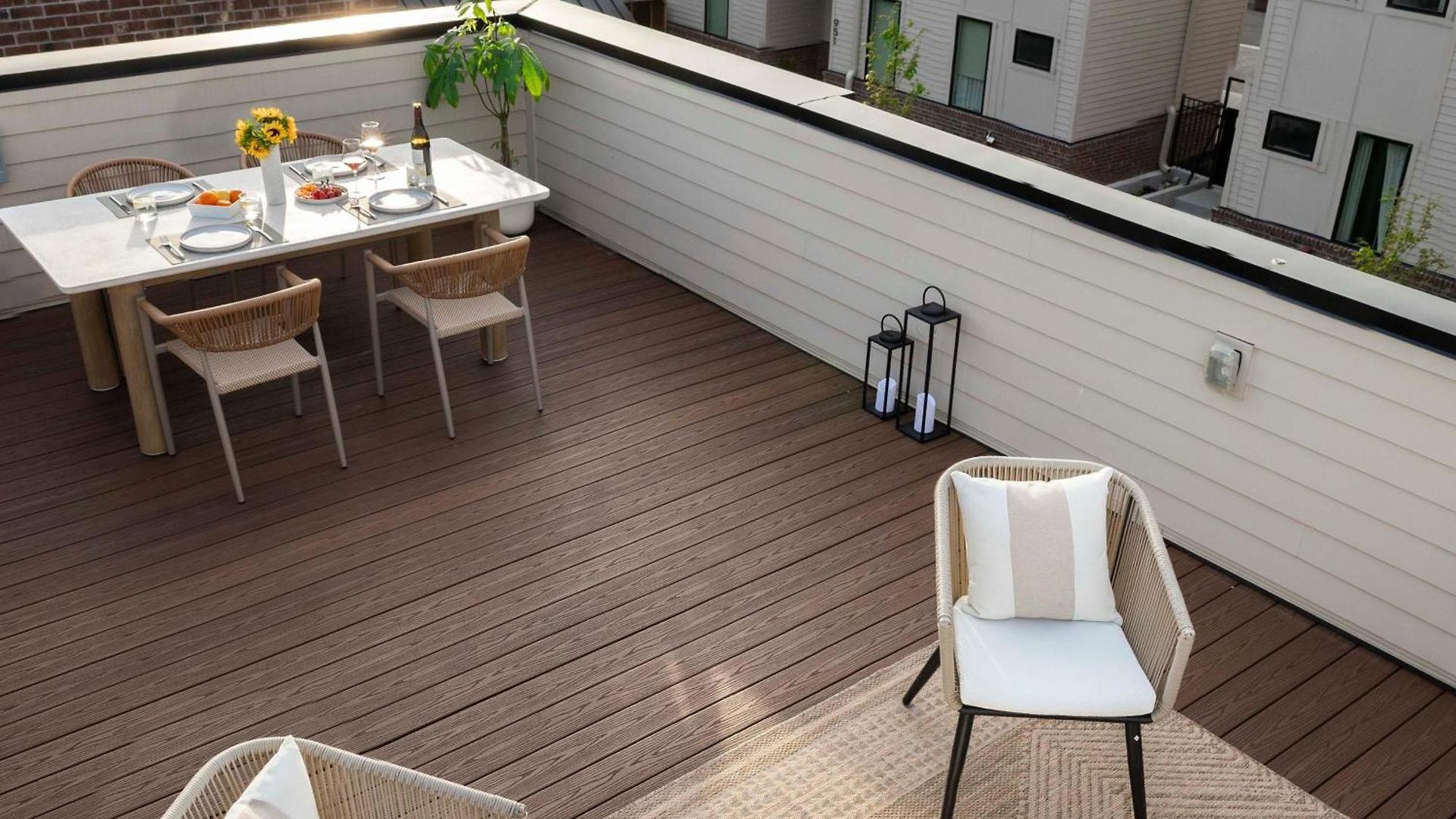 Modern 4br | Easy To Broadway + Heated Pool