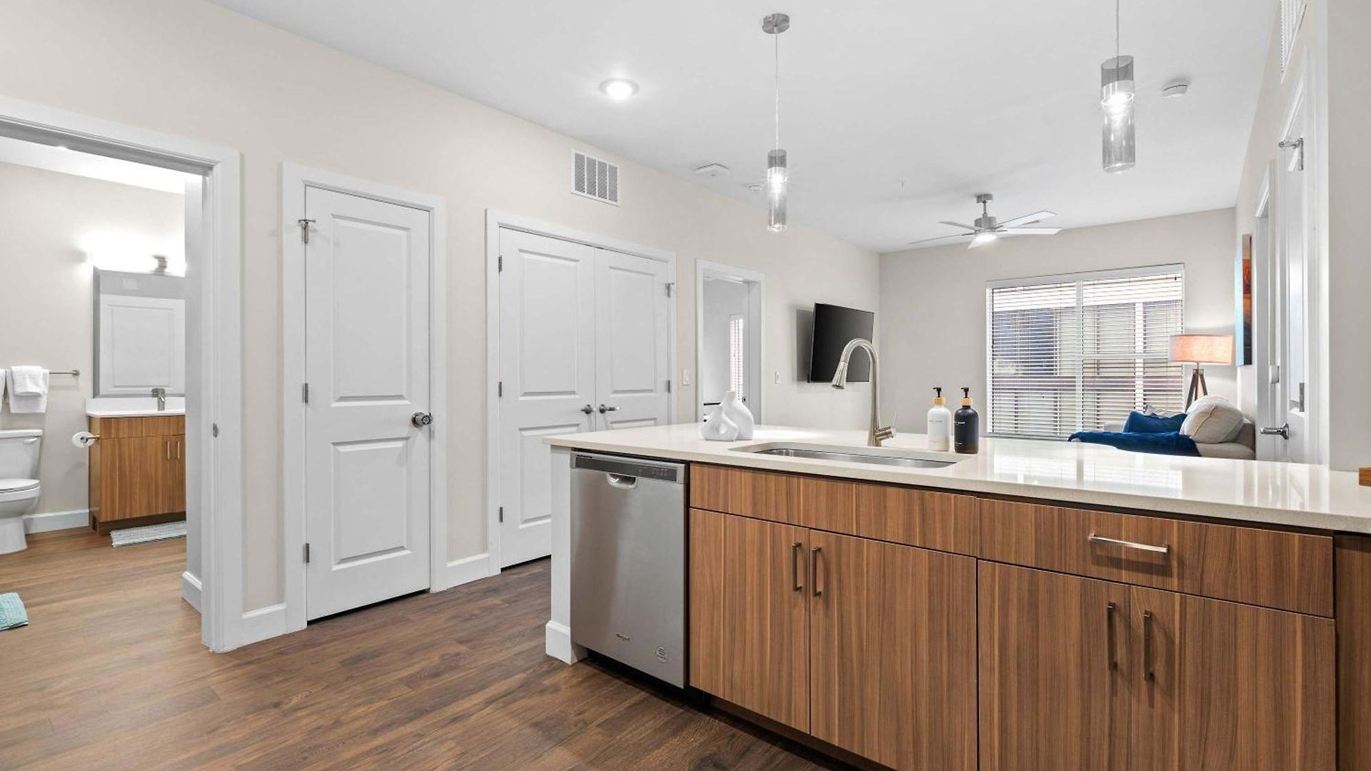 2br Near Broadway W Fireplace & Pool * Nashville