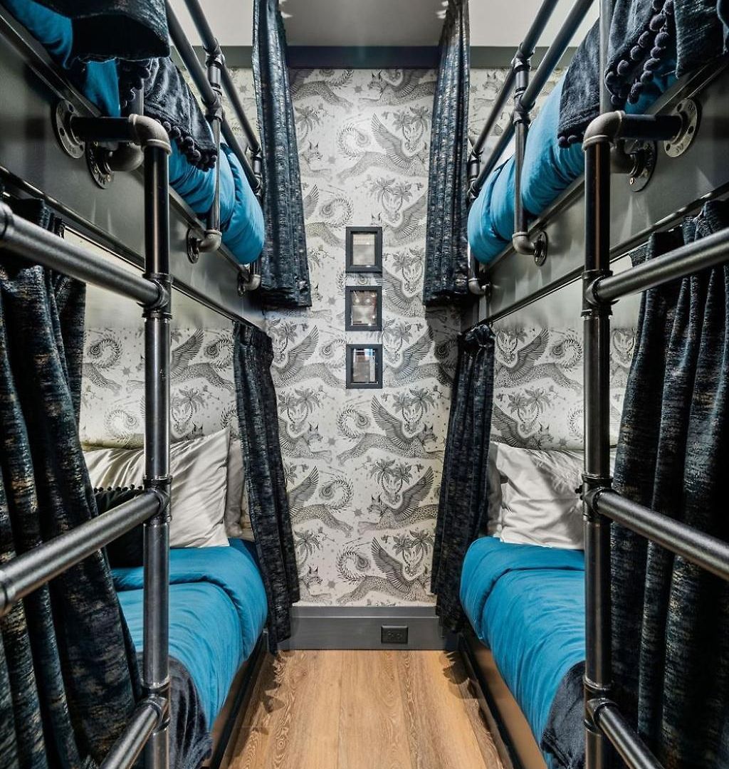The Velvet Vault-luxury Downtown Loft With River View & Walk To Broadway Holiday home