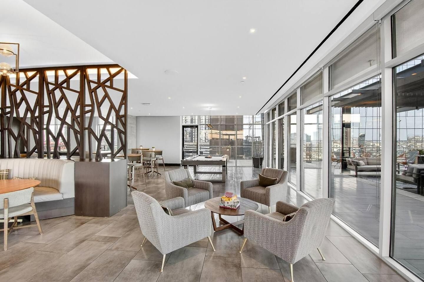 Broadway Views Lux Gulch Condo+ Private Balcony Nashville