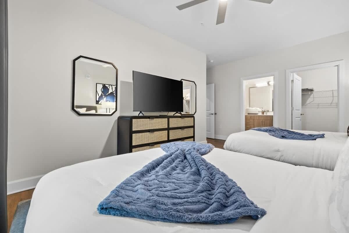 Spacious 2br N Gulch Walk To Broadway & Rooftops