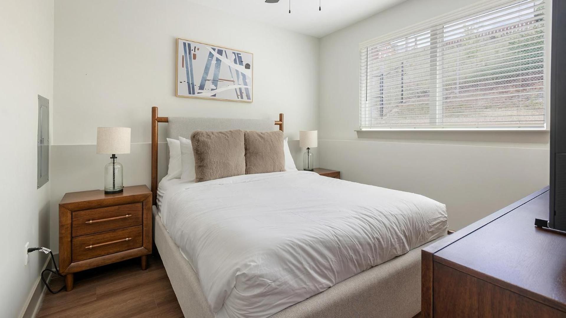 Apartment Landing Beautiful 2Bd Gym Courtyard