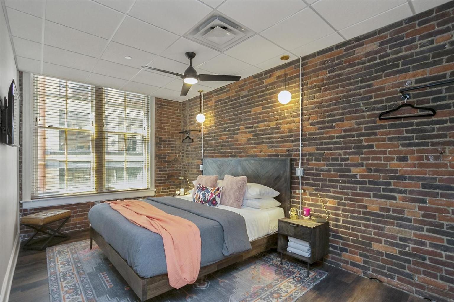 Holiday home The Honky Tonk 2 Blocks To Broadway,printers Alley Nashville