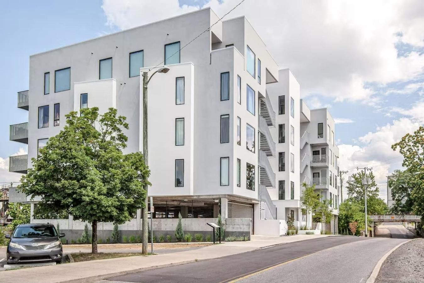 Apartment River View Luxury With Garage, Walk To Downtown Nashville