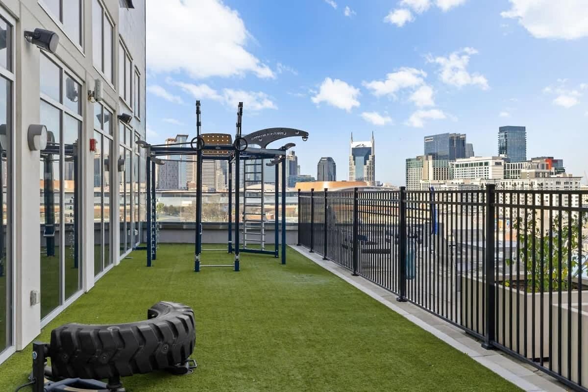 Apartment Glam 2br Walk To Broadway & The Gulch *