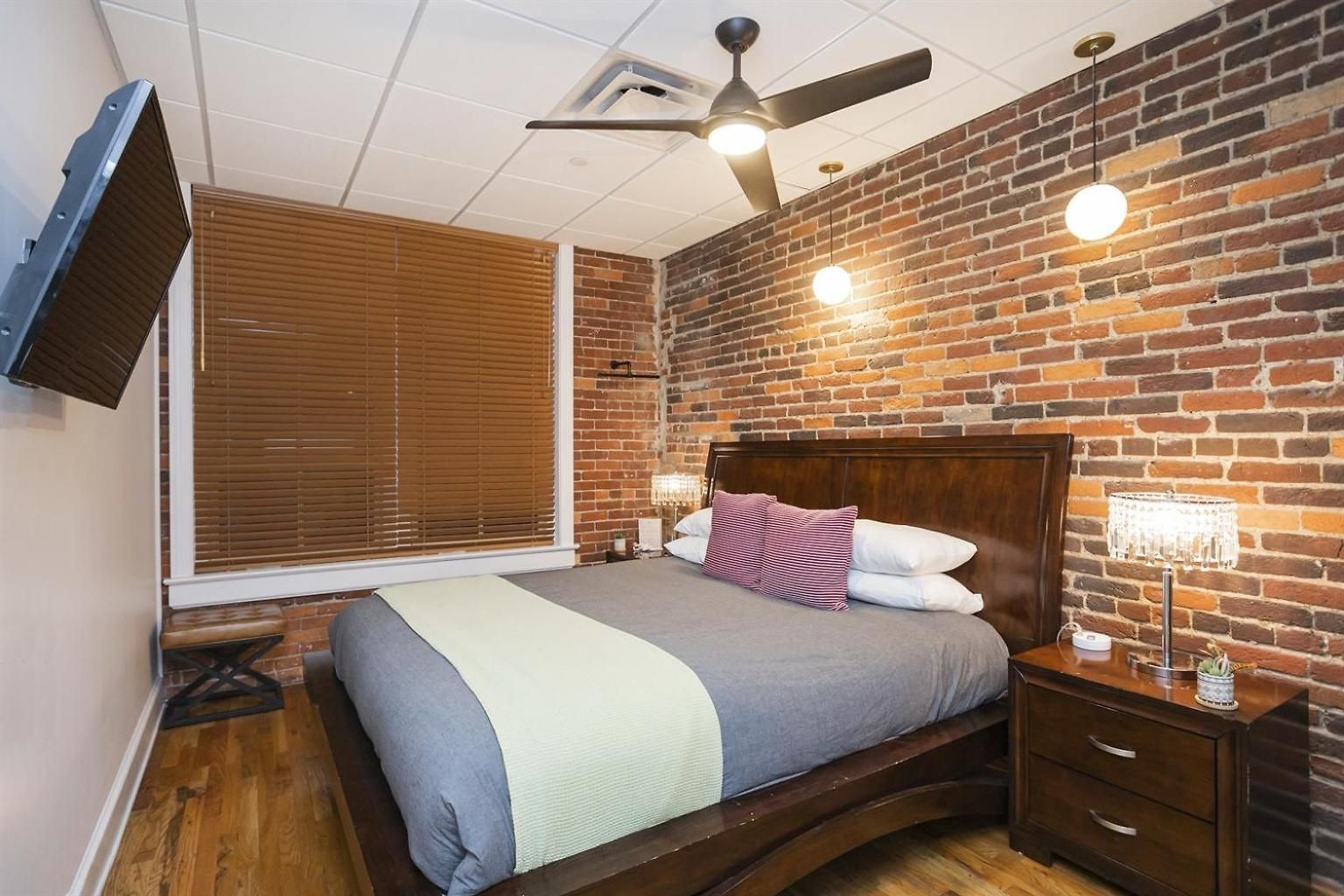Holiday home The Library-downtown Luxury Penthouse Printers Alley Steps To Broadway Nashville