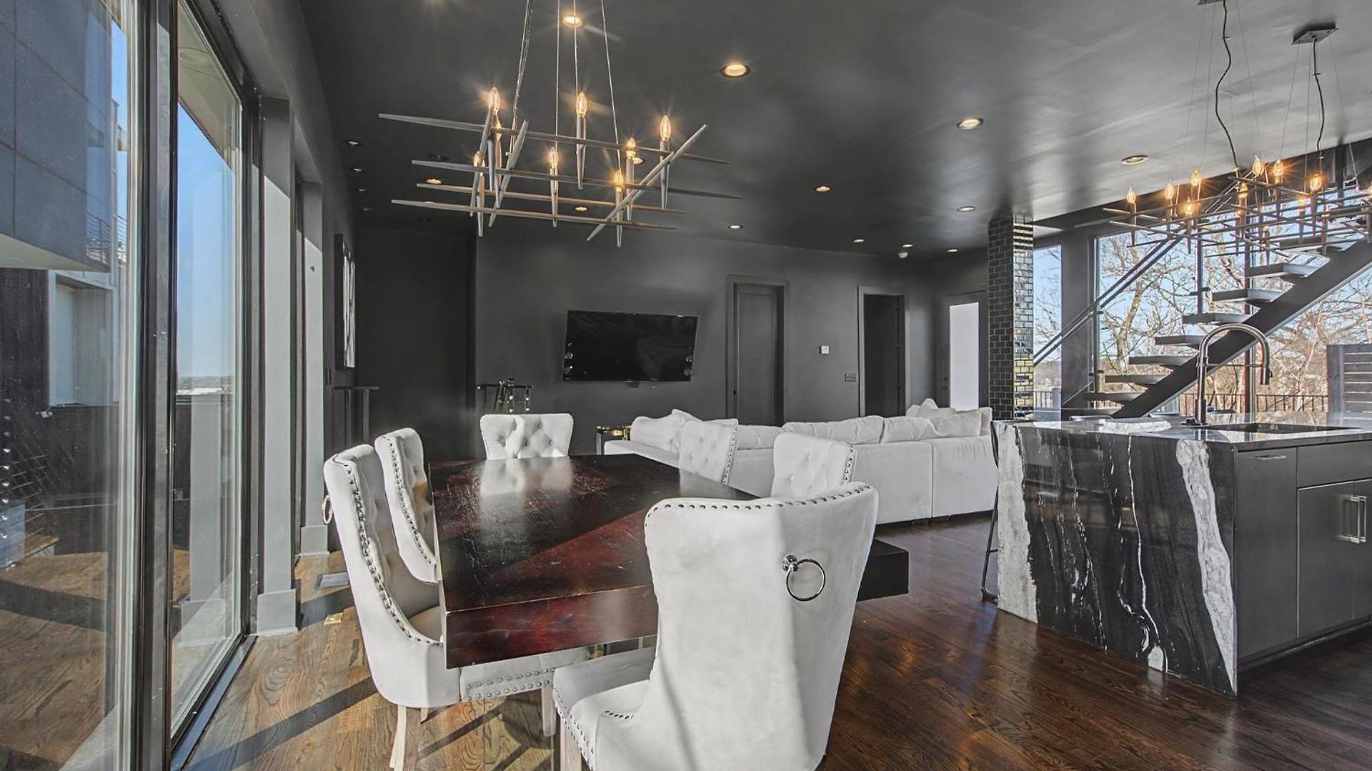 Apartment Modern Oasis Downtown Skyline View Prime *