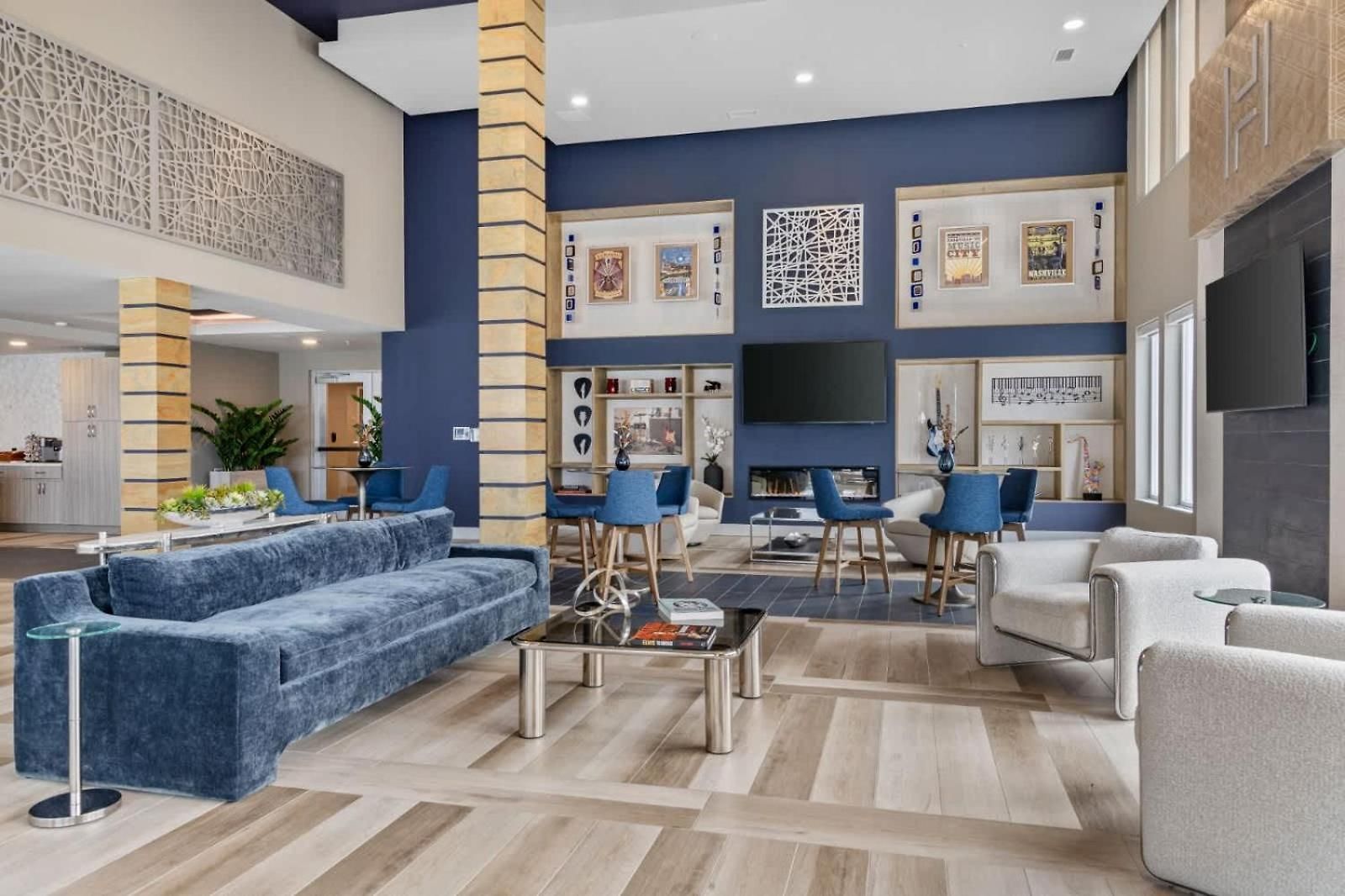 Apartment Vibrant Retreat Pool And Glam Nashville