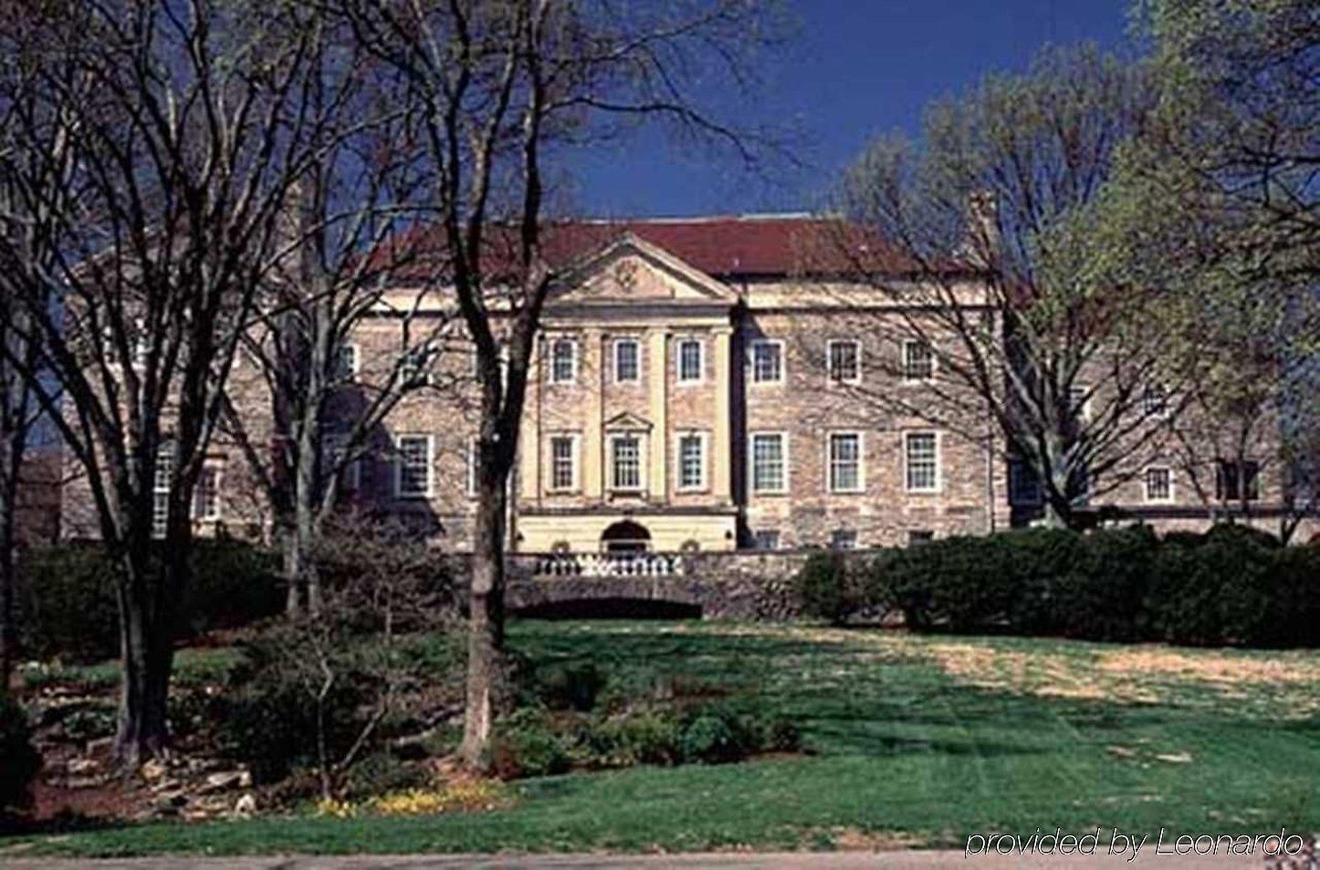 Hilton Garden Vanderbilt