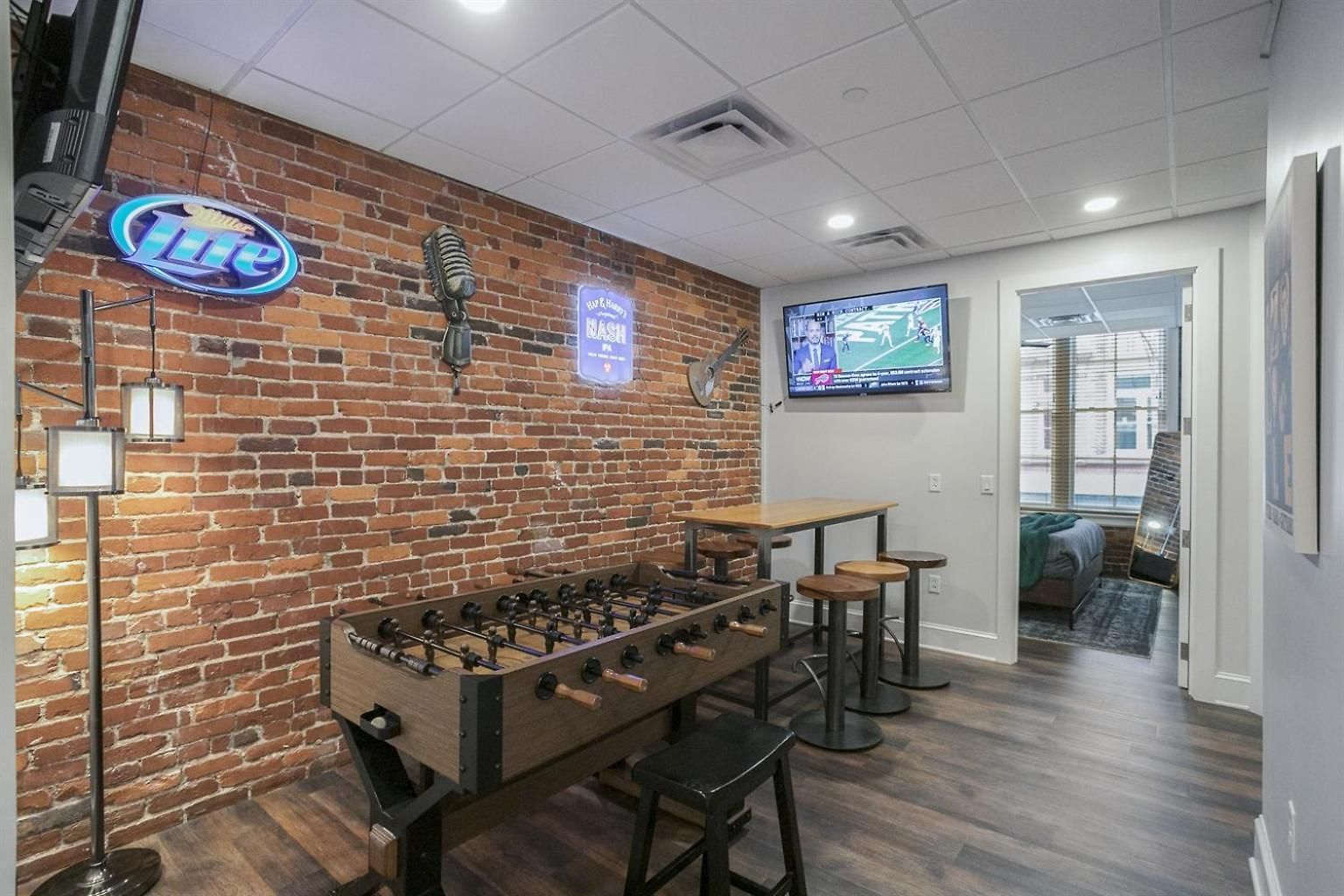 The Honky Tonk 2 Blocks To Broadway,printers Alley Holiday home