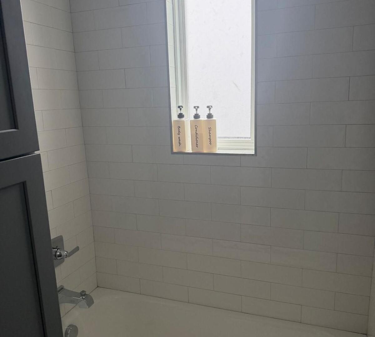 Rooftop Skyline View-close To Broadway-sleeps 8 Apartment *