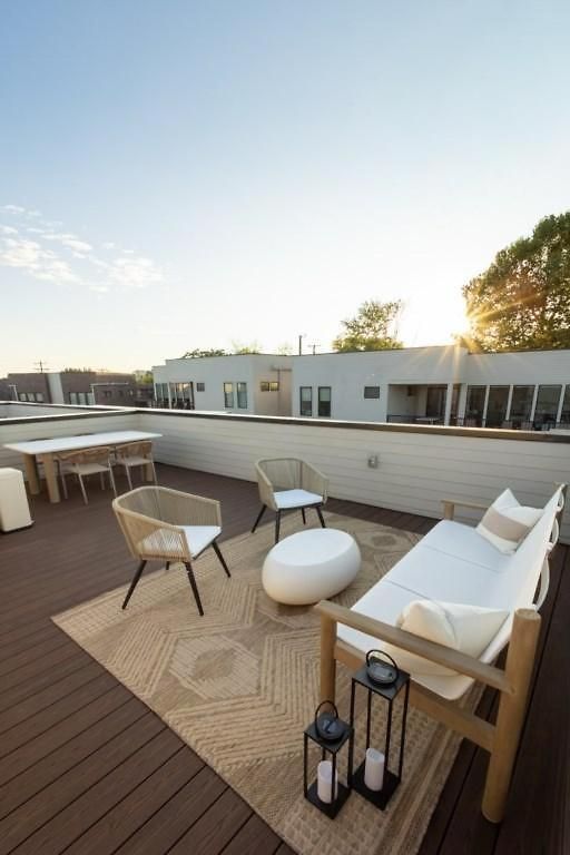 Bachelorette Dream | 2 Units | 8 Kings + 8 Baths