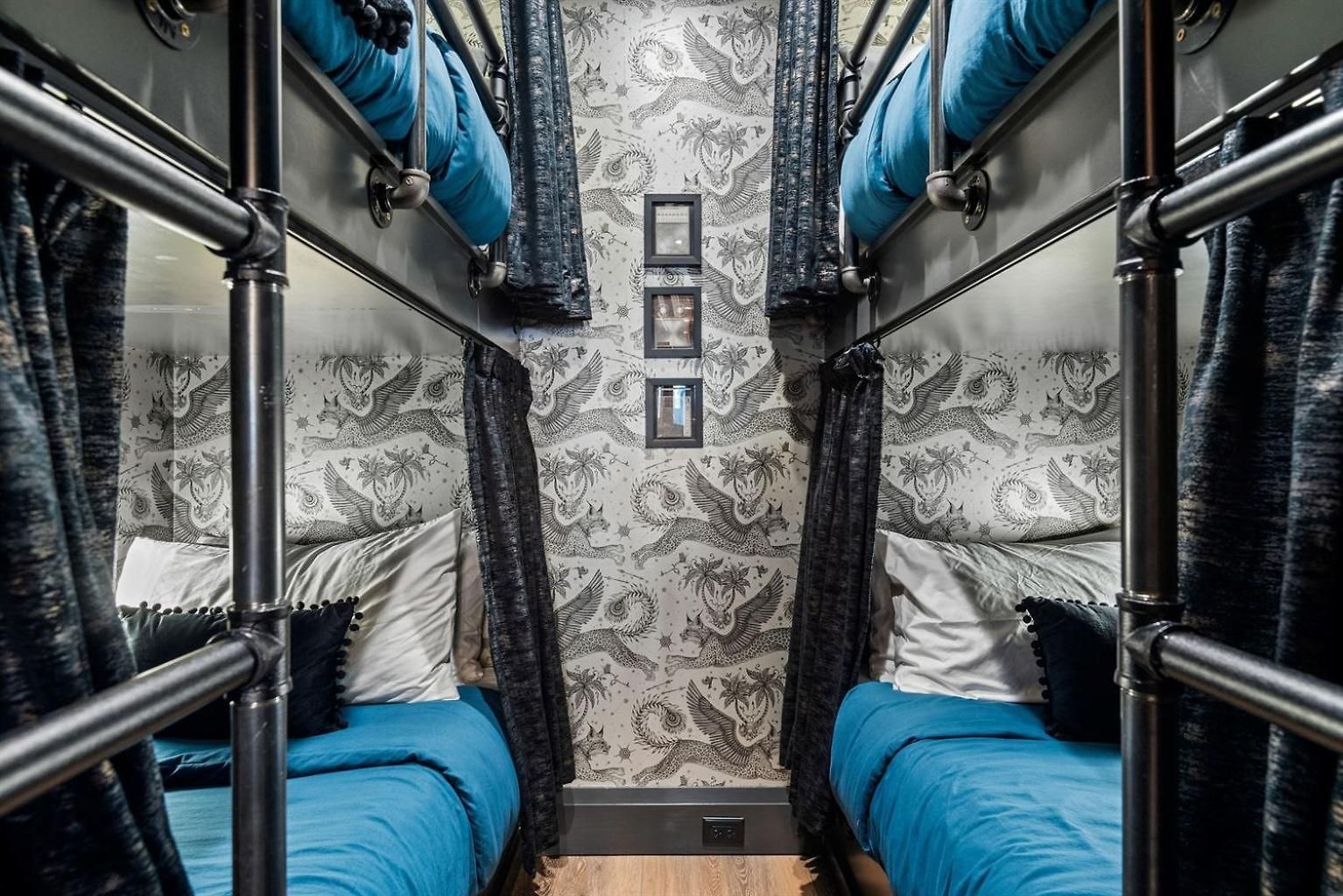 The Velvet Songbird Downtown Luxe Sleeps 24