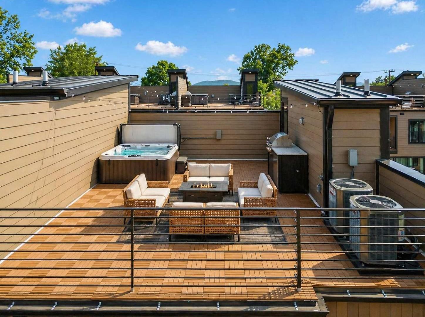 Apartment Modern 4br Townhouse Rooftop Lounge