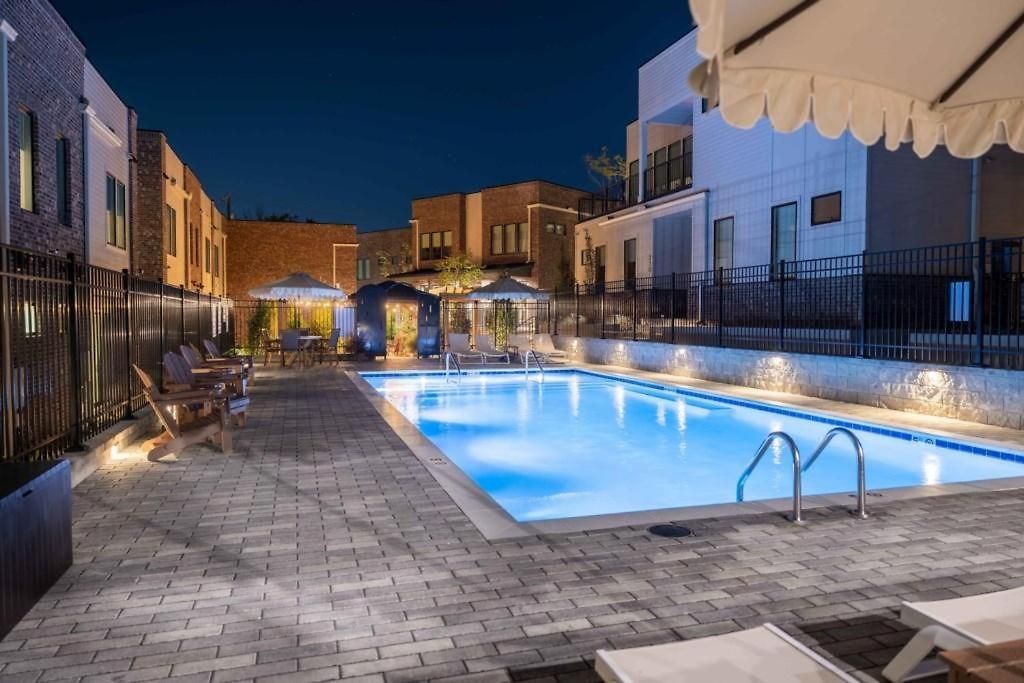 Bachelorette Dream | 2 Units | 8 Kings + 8 Baths Nashville
