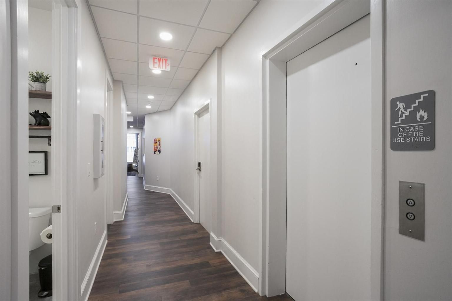 The Honky Tonk 2 Blocks To Broadway,printers Alley Holiday home *