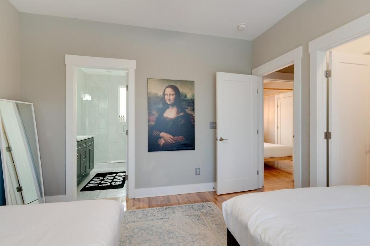 Rooftop Skyline View-close To Broadway-sleeps 8 Nashville