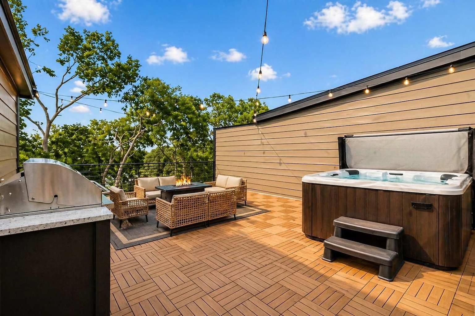 Modern 4br Townhouse Rooftop Lounge Apartment *